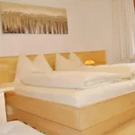 Haus Bergfriede * 브란트